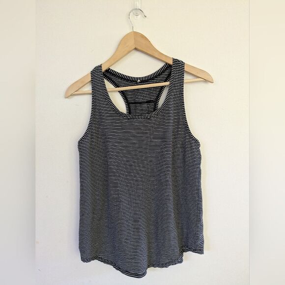Lululemon Love Tank Pleated Hype Stripe Striped Black White Women's Top 6 - Picture 1 of 6
